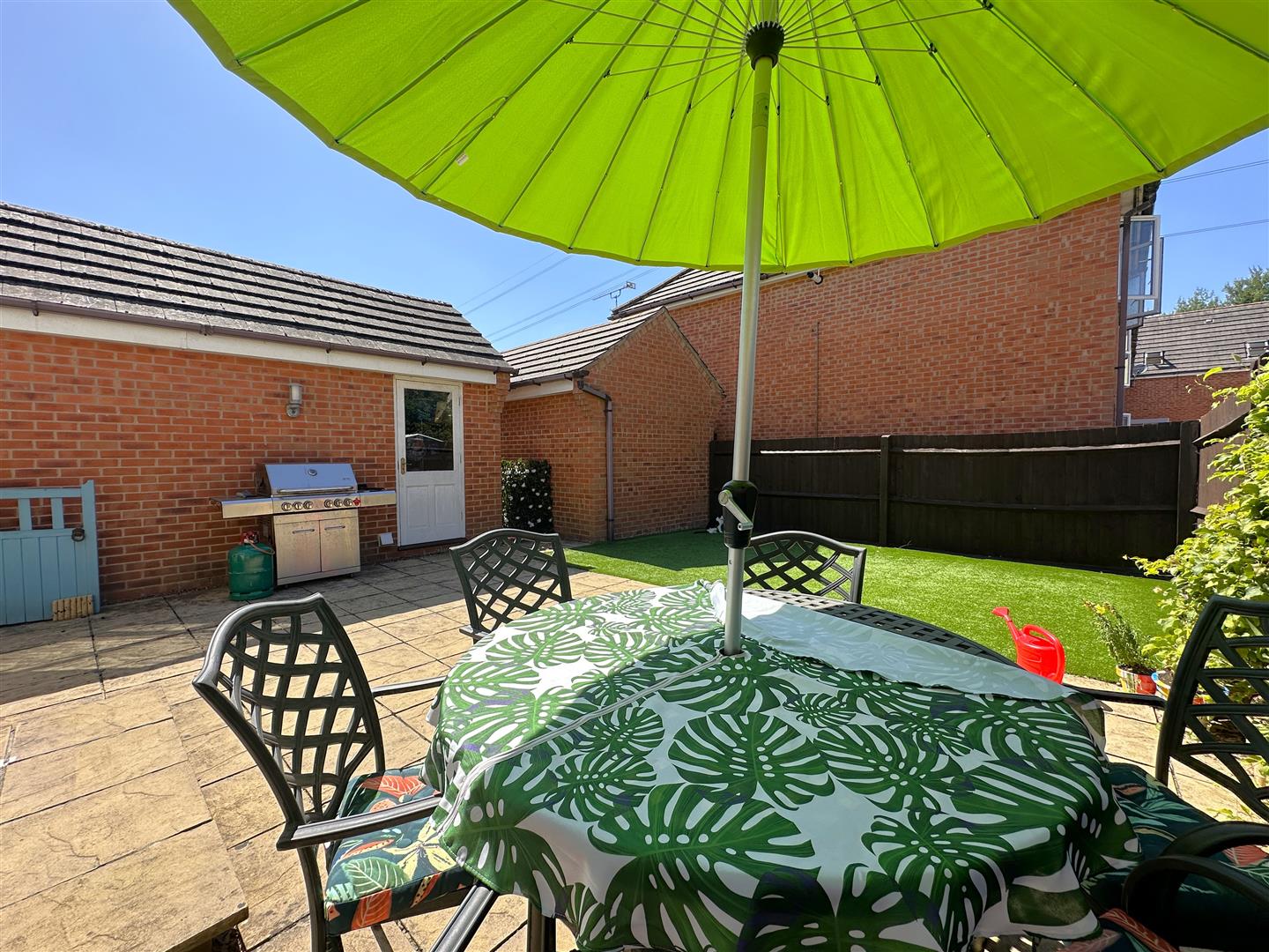 Curlew Drive, Chippenham